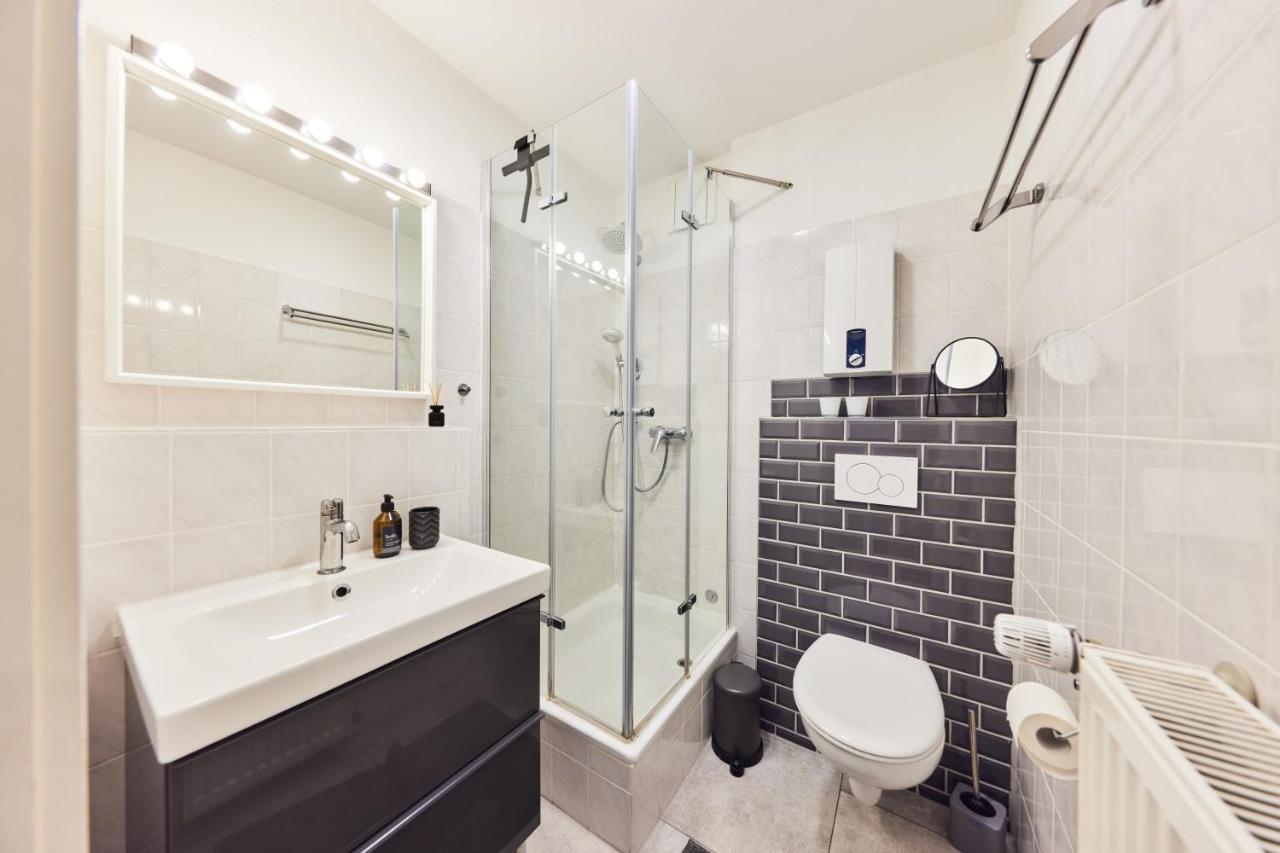 Kvartier2 In Top-Lage, 5 Min Zur Bali-Therme Und Gop, Hdz, Arbeitsplatz, Boxspringbett Bad Oeynhausen Exterior foto